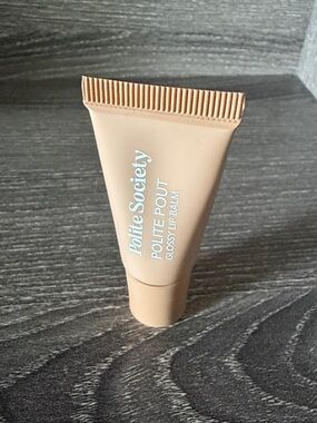 ❤️$7 NWT Polite Society Polite Pout Glossy Lip Balm French Caramel 5g